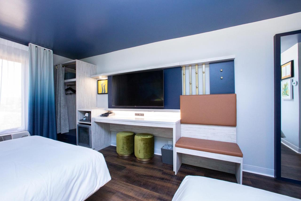 Hotel Denim Ґрінсборо Екстер'єр фото
